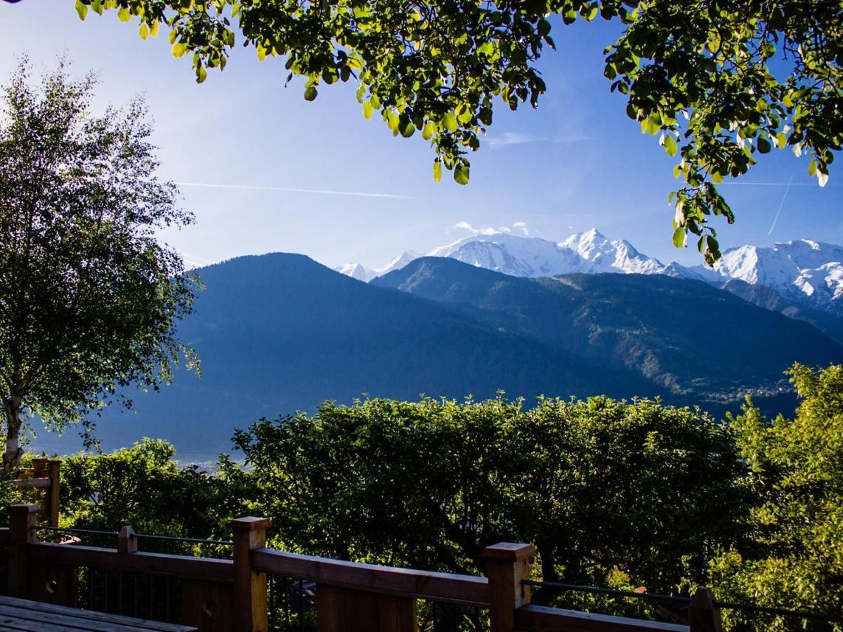 Chalet Les Greniers Du Mont Blanc *
