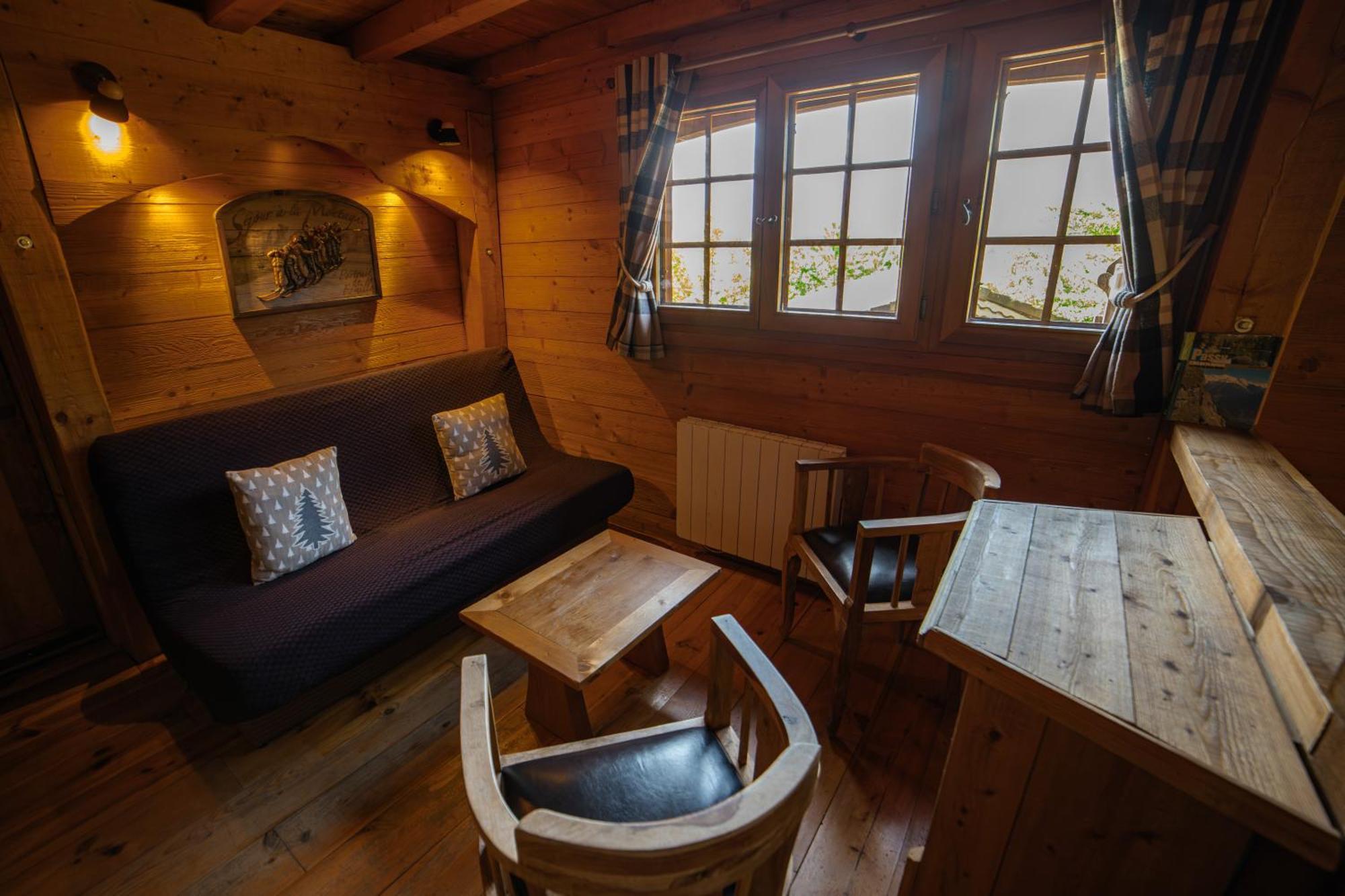Les Greniers Du Mont Blanc Chalet *